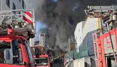 Tuzla'daki Fabrika Yangını Kontrol Altında: Detaylar ve Son Gelişmeler