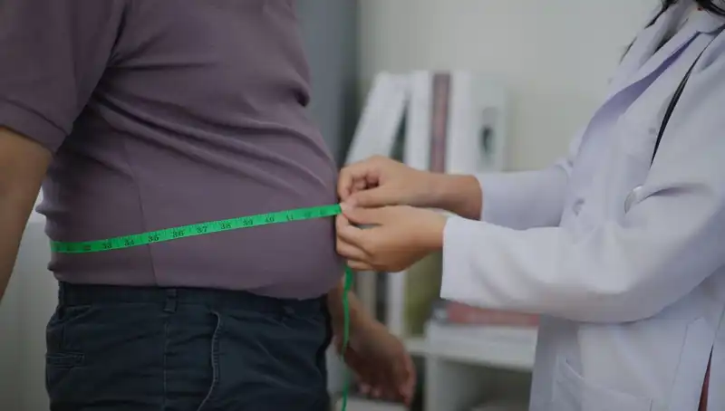 24 Yaşındaki Genç İki Besini Bırakarak 90 Kilo Verdi!