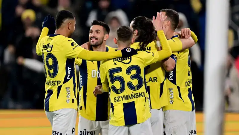 Kadıköy'de Futbol Coşkusu: Şampiyonluk Yolu Nereden Geçiyor?
