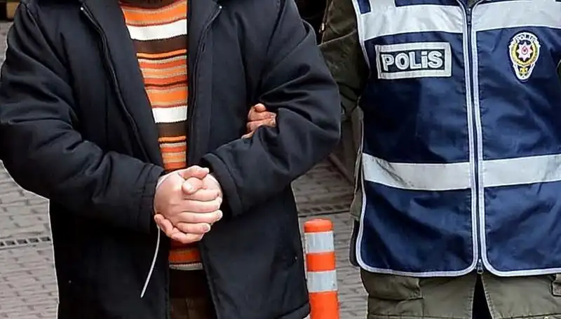25 Yıl Hapis Cezasıyla Aranan Sanığın Lüks Villada Yakalanması Şok Etti