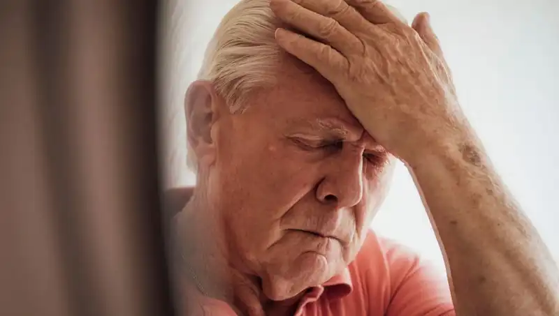Yaşlılığa Bağlı Unutkanlık ile Alzheimer Arasındaki Farklar Nedir?
