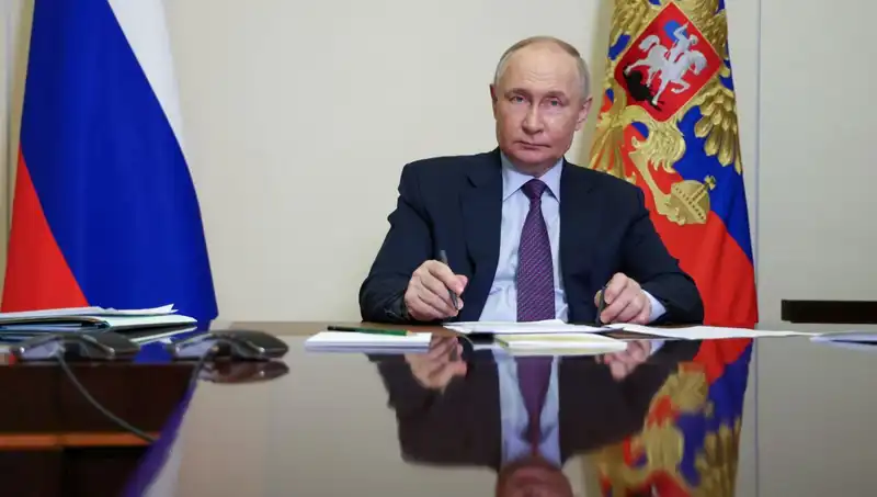 Suriye Krizinde Ağır Top: Putin, Esad'ı Koltuğundan Ettirmeyecek Mi?