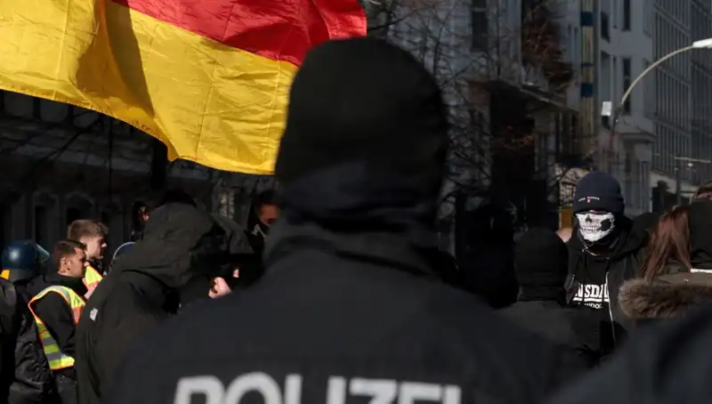 Berlin’de Türk Market Zincirine Yapılan Silahlı Saldırı: Olayın Ayrıntıları